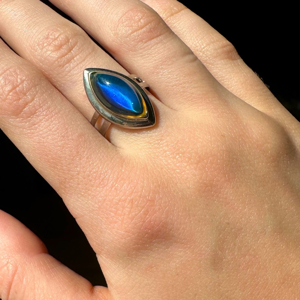 Almond shape mood ring
